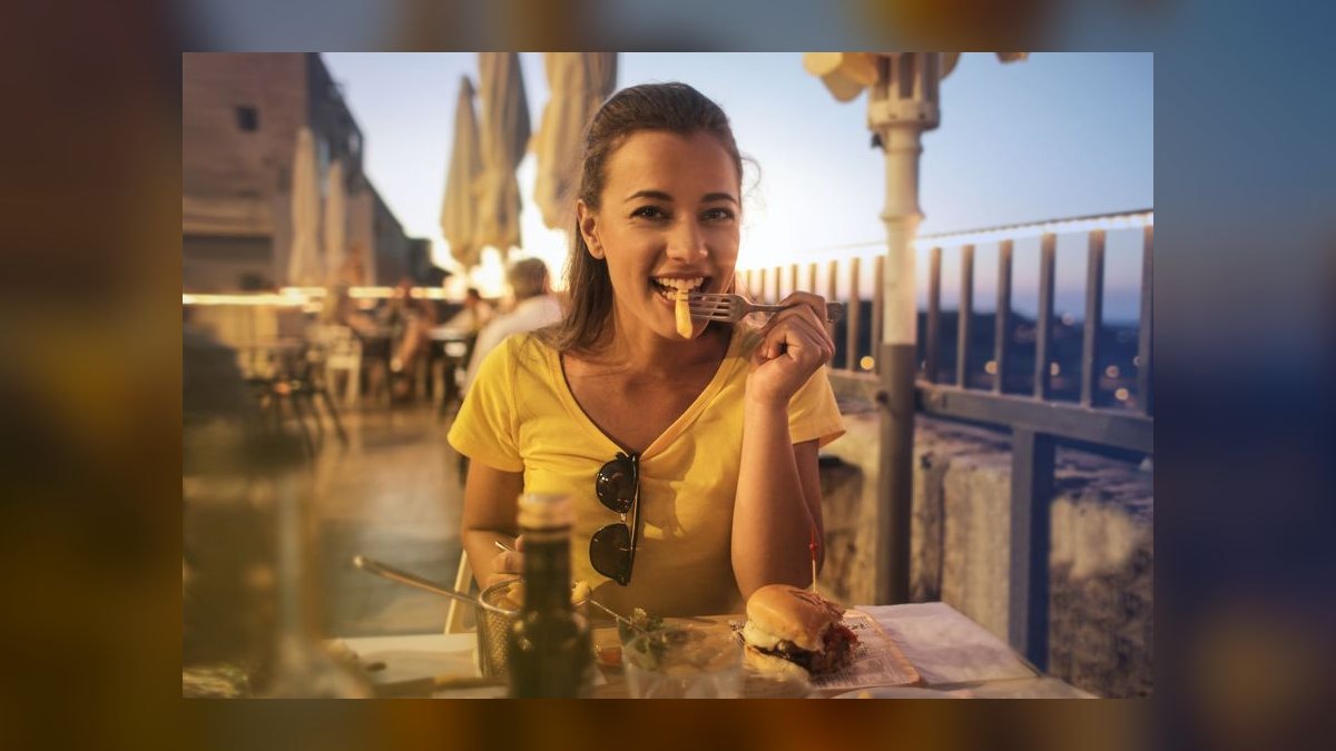How to save money on dining out in 2027 — figure 10