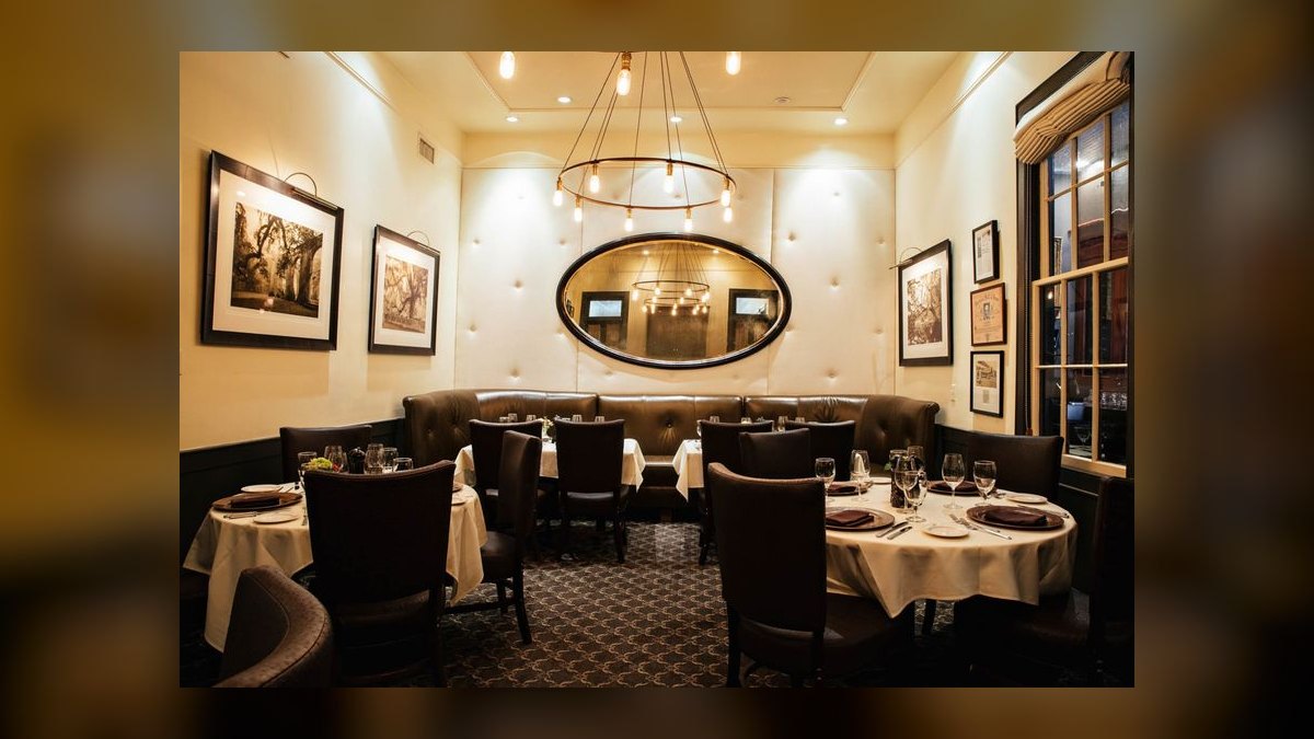 Top 10 Steakhouses in Charleston in 2027 — figure 1