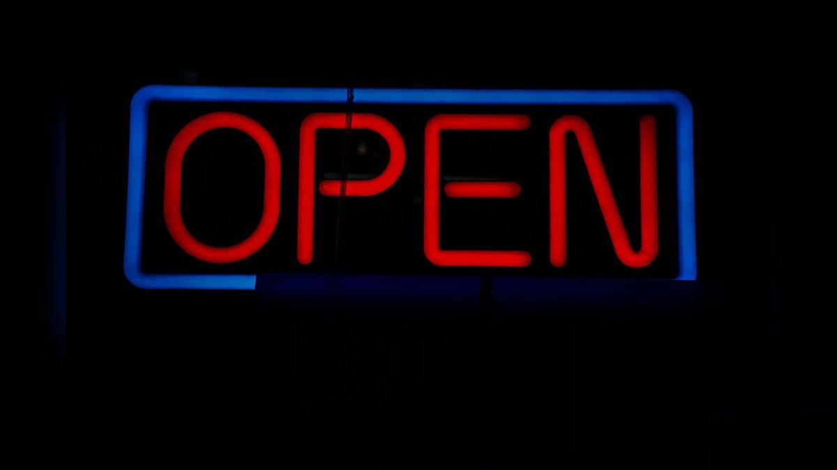 Should I open or buy a Premier Garage franchise in 2027 — figure 2