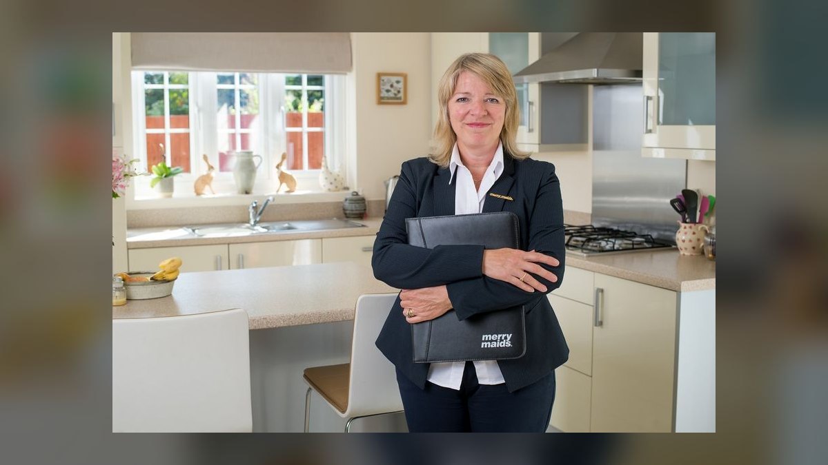 Should I open or buy a Maid Right franchise in 2027 — figure 1