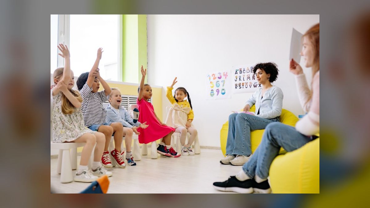 Should I open or buy a Miracle Method Surface Refinishing franchise in 2027 — figure 4