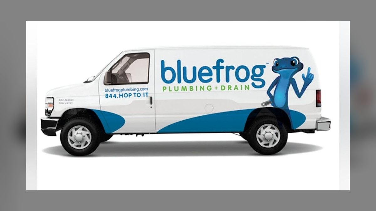 Should I open or buy a bluefrog Plumbing + Drain franchise in 2027 — figure 1