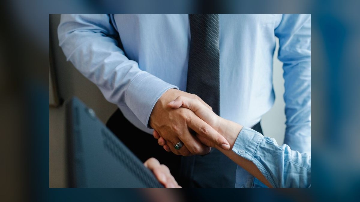 Should I open or buy a HomeWell Care Services franchise in 2027 — figure 6
