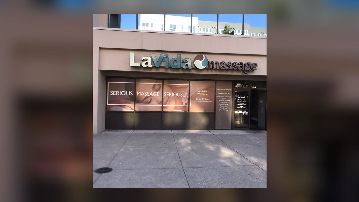 Should I open or buy a LaVida Massage franchise in 2027 — figure 2
