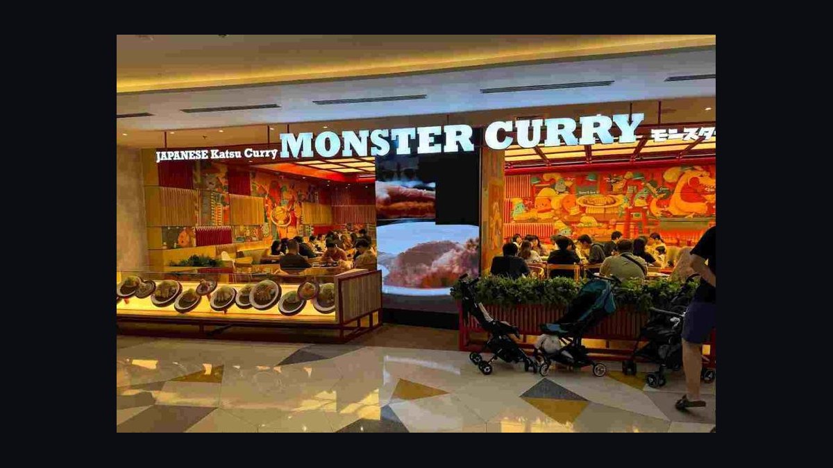Should I open or buy a Curry Up Now franchise in 2027?