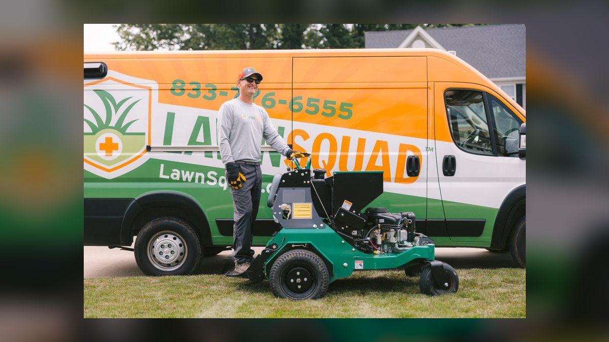 Should I open or buy a Lawn Squad franchise in 2027 — figure 2