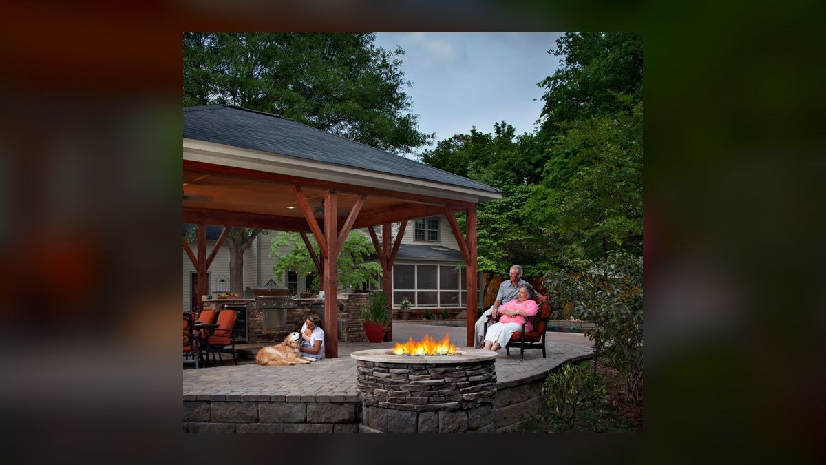 Should I open or buy an Archadeck Outdoor Living franchise in 2027 — figure 1