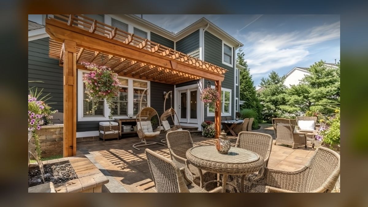 Should I open or buy an Archadeck Outdoor Living franchise in 2027 — figure 3