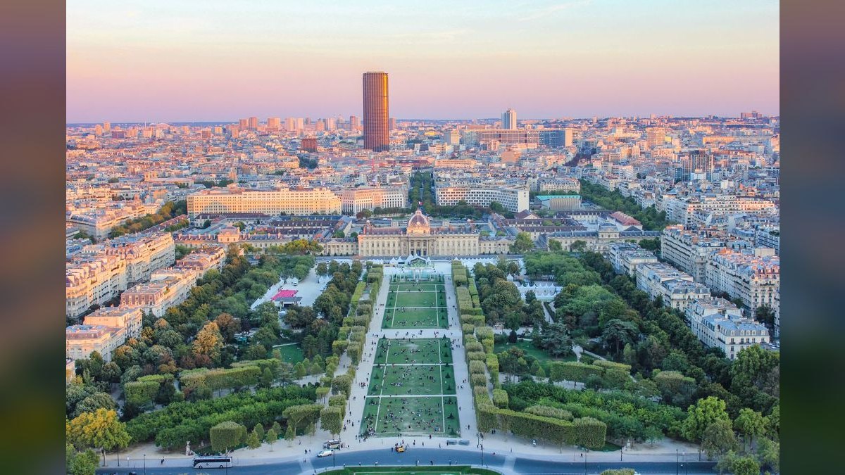 Should I open or buy a Paris Baguette franchise in 2027 — figure 4