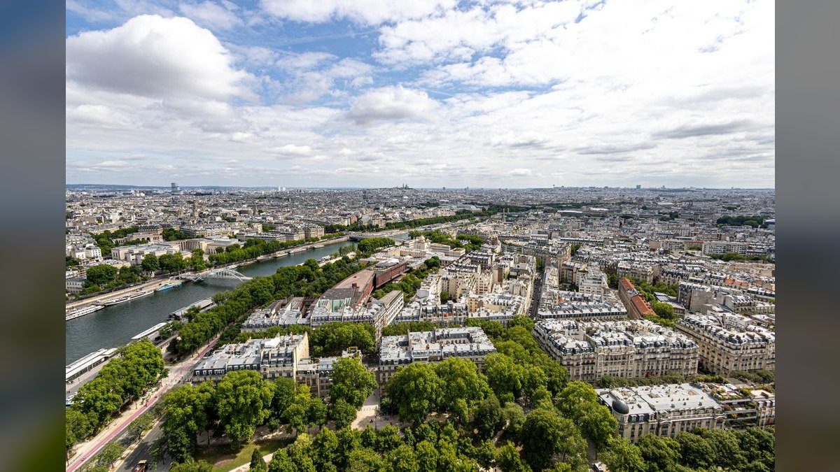 Should I open or buy a Paris Baguette franchise in 2027 — figure 6