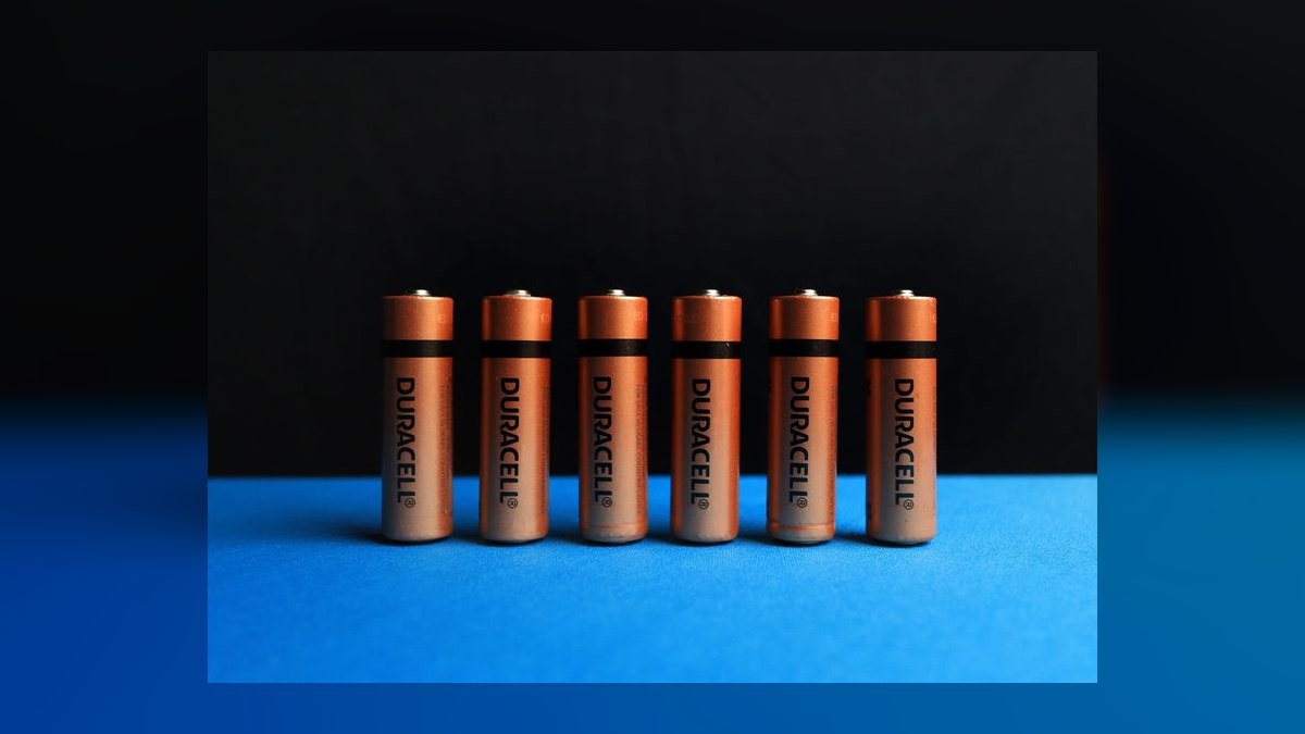Should I open or buy a Batteries Plus Bulbs franchise in 2027 — figure 8