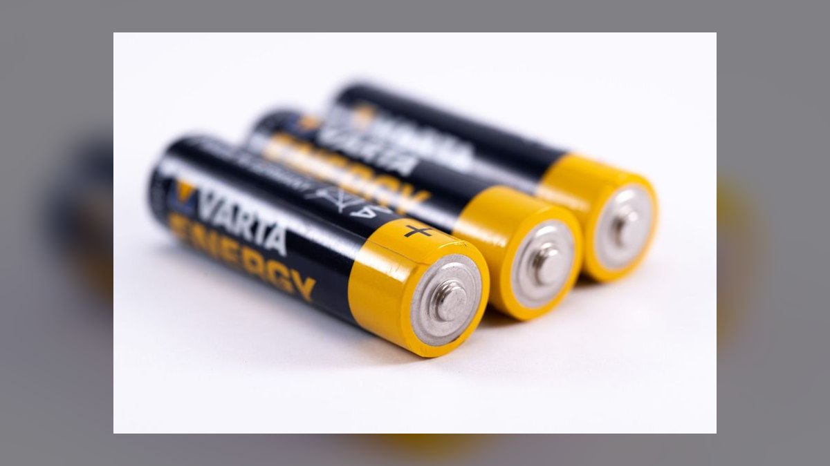 Should I open or buy a Batteries Plus Bulbs franchise in 2027 — figure 9
