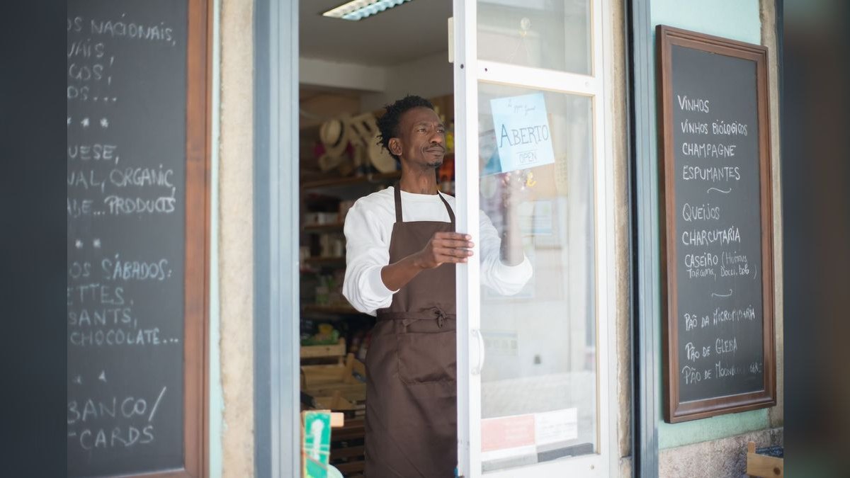 Should I open or buy a HealthyYOU Vending franchise in 2027 — figure 2