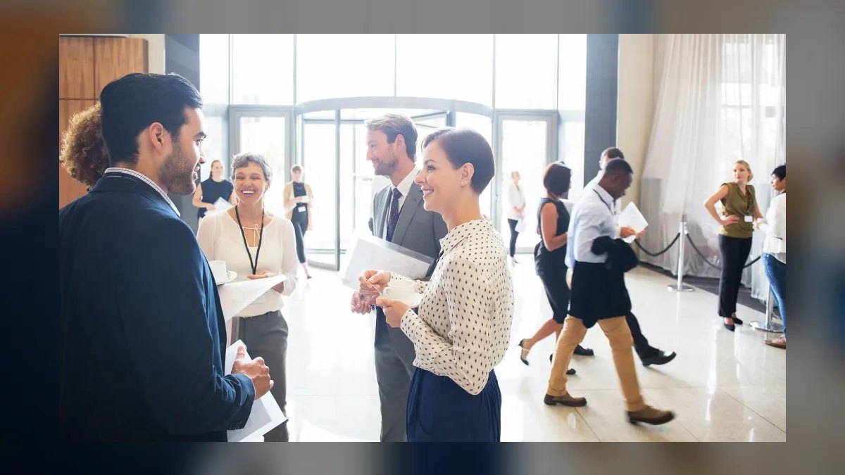 How to politely end a conversation at a networking event