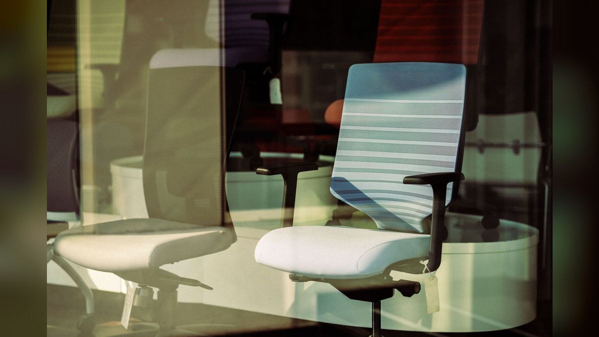 Best ergonomic office chairs for lower back pain under $500 in 2027