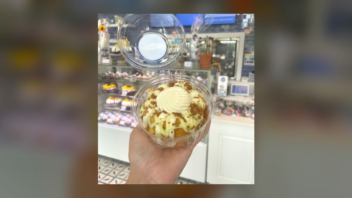 Should I open or buy a Nothing Bundt Cakes franchise in 2027 — figure 9