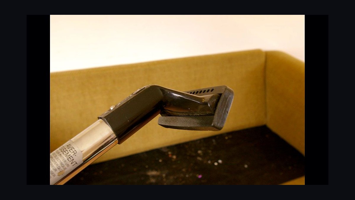 Best upright vacuums for stairs and small apartments in 2027