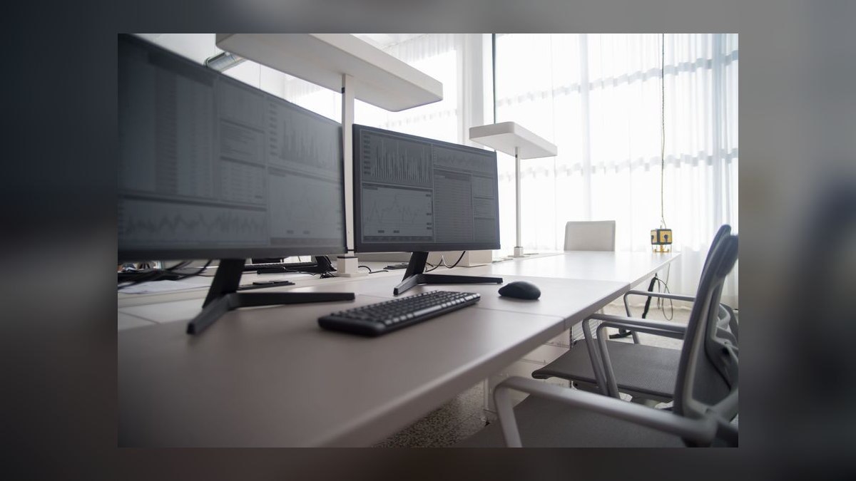 Top 10 Computer Monitors — Best Overall + Best Value in 2027