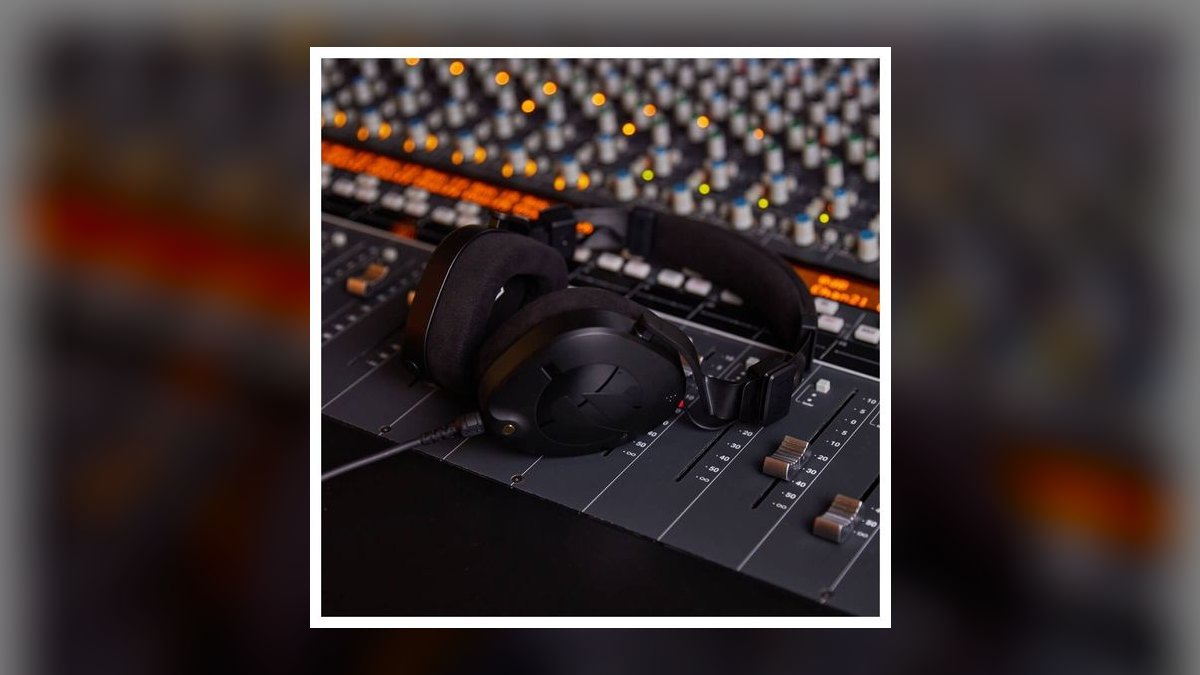 Top 10 Studio Headphones for Sales Podcast Recording in 2027 — figure 8