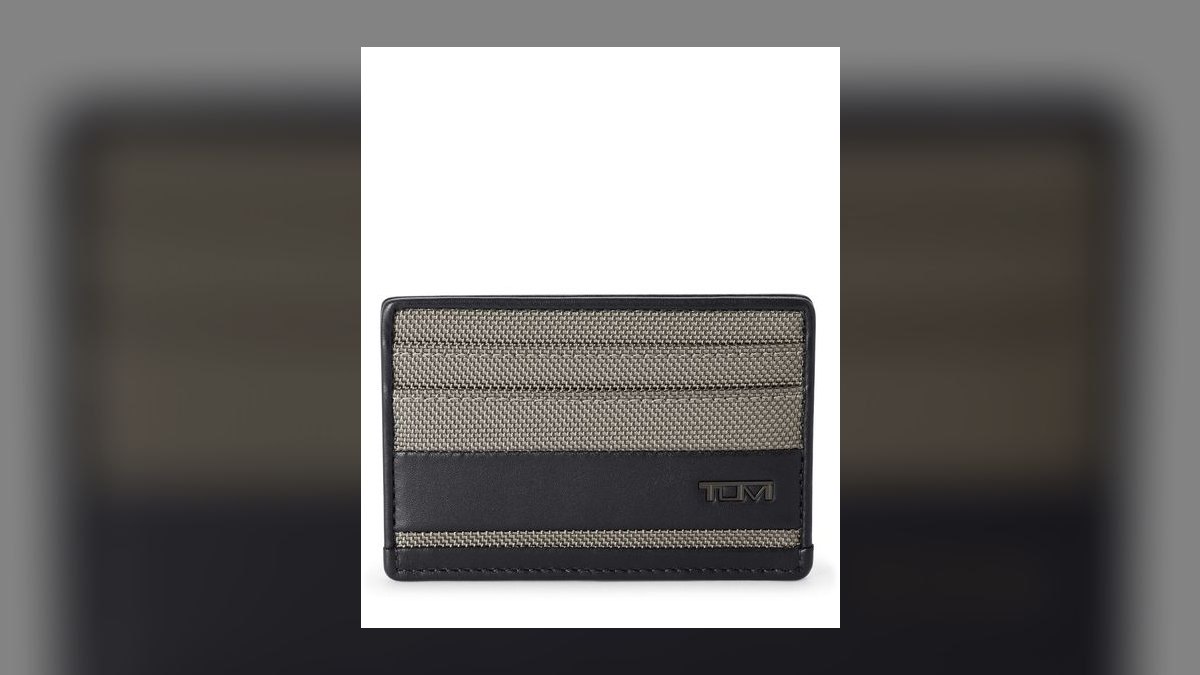 Top 10 Premium Business Card Cases for Sales Executives in 2027 — figure 4