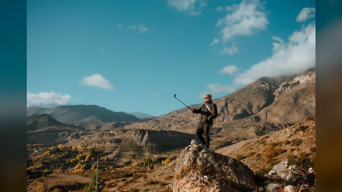 Top 10 Selfie Sticks with Remote in 2027 — Best Overall + Best Value — figure 5