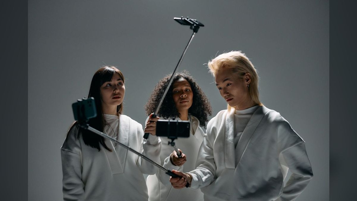 Top 10 Selfie Sticks with Remote — Best Overall + Best Value in 2027