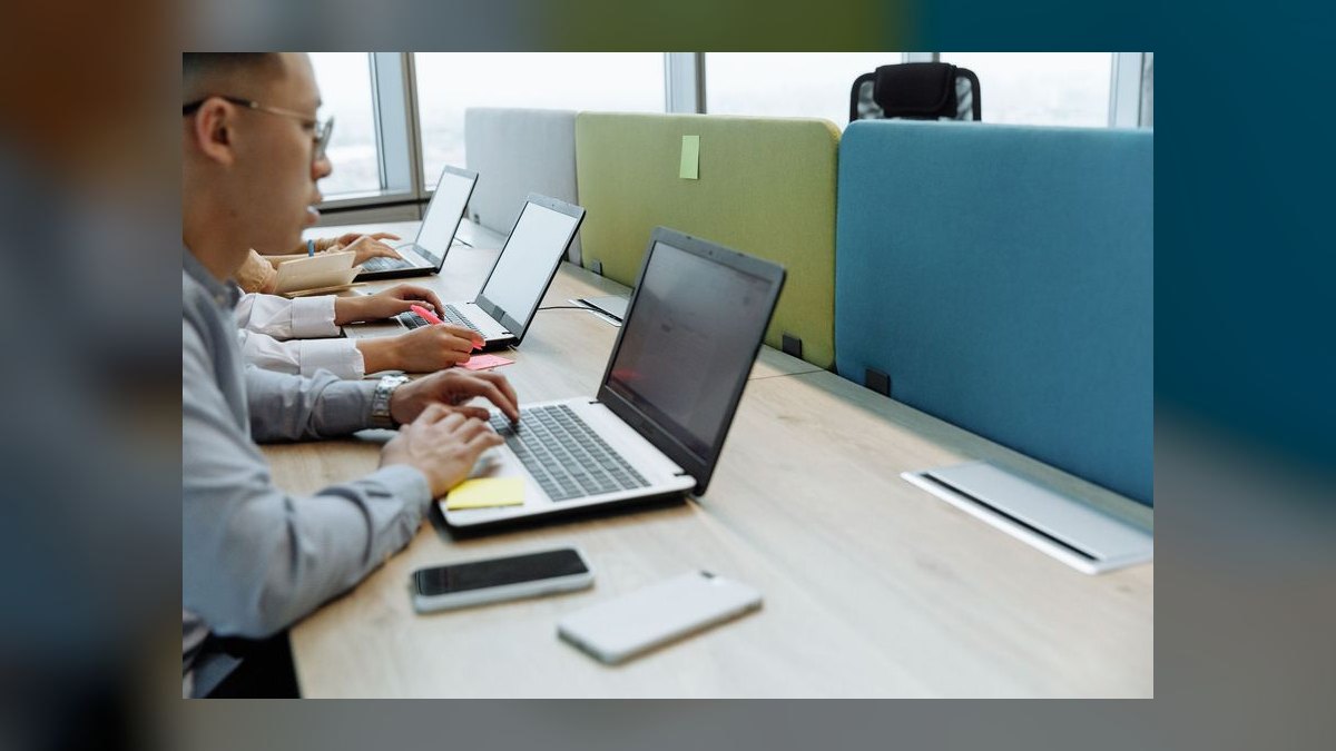 Best Business Laptops for Sales Reps in 2027: Top 10 Ranked — figure 10