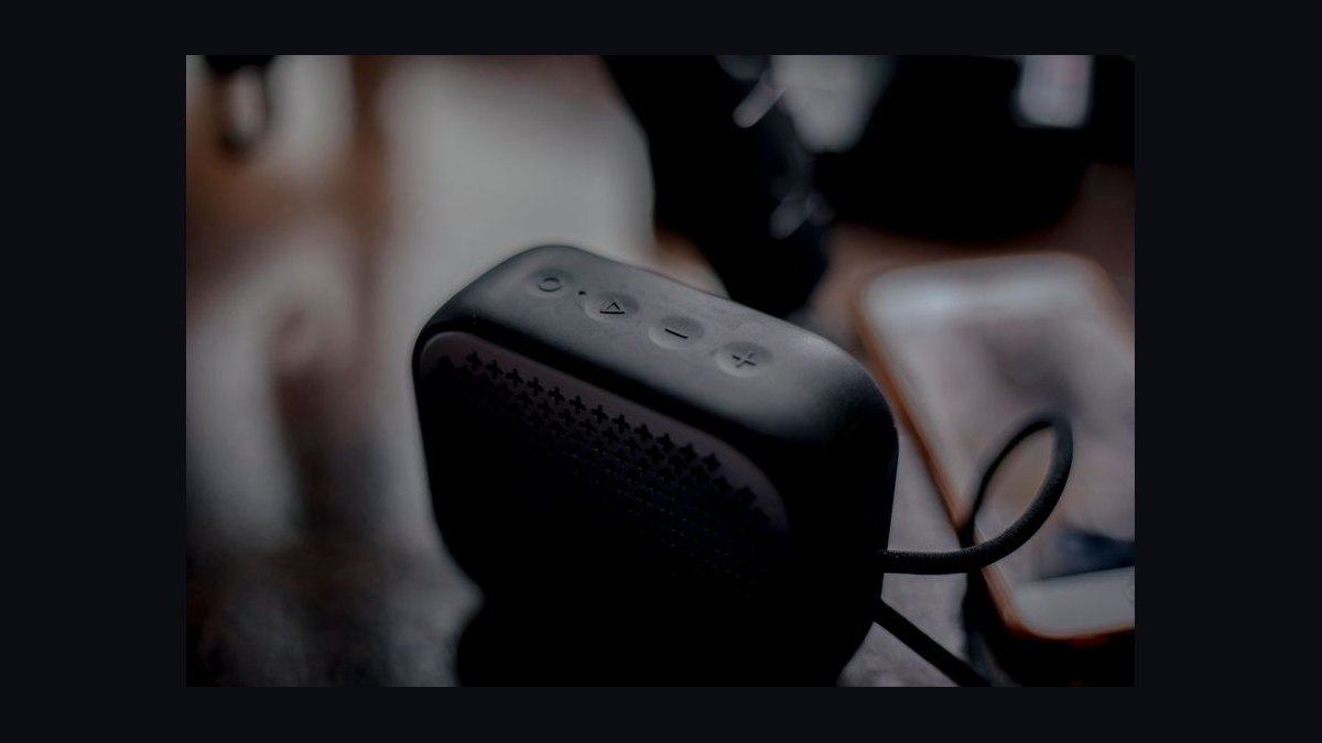 How many hours of battery life can you realistically expect from a Bluetooth speaker in 2027?
