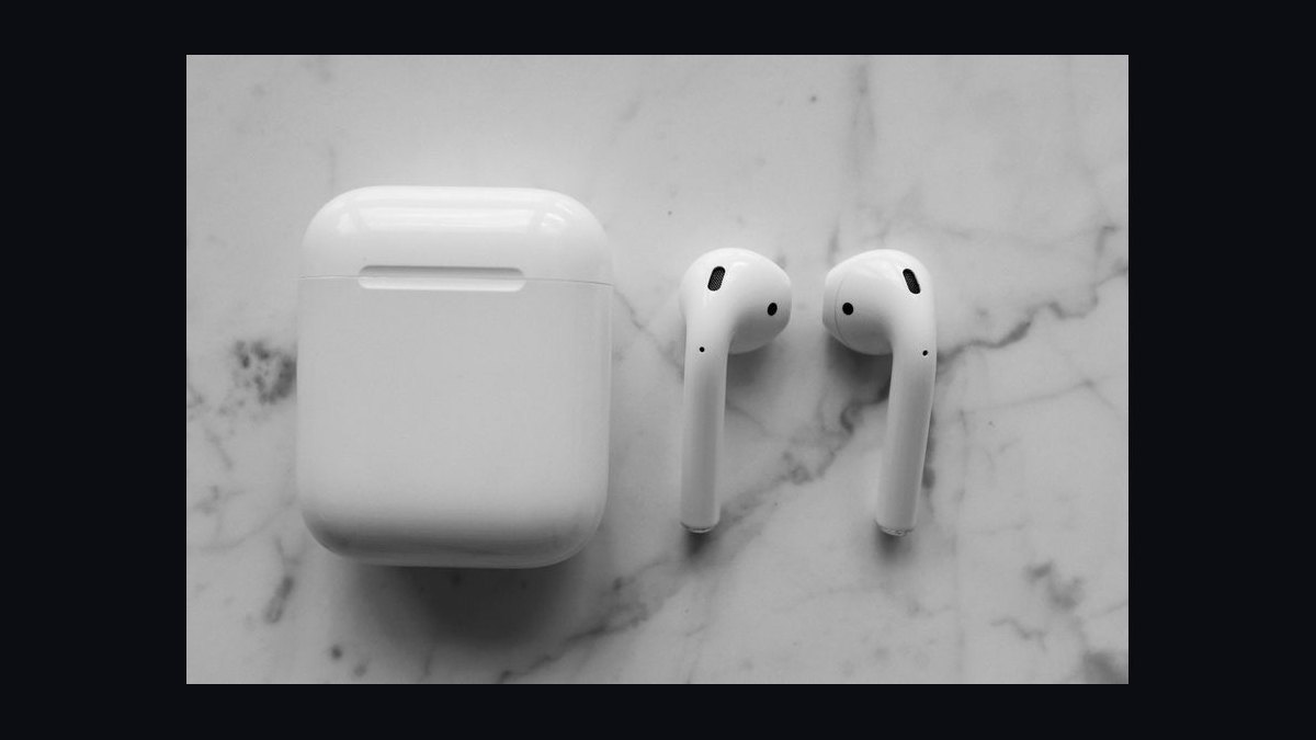 How many charge cycles can a wireless earbuds case actually survive before the battery degrades in 2027 — figure 6