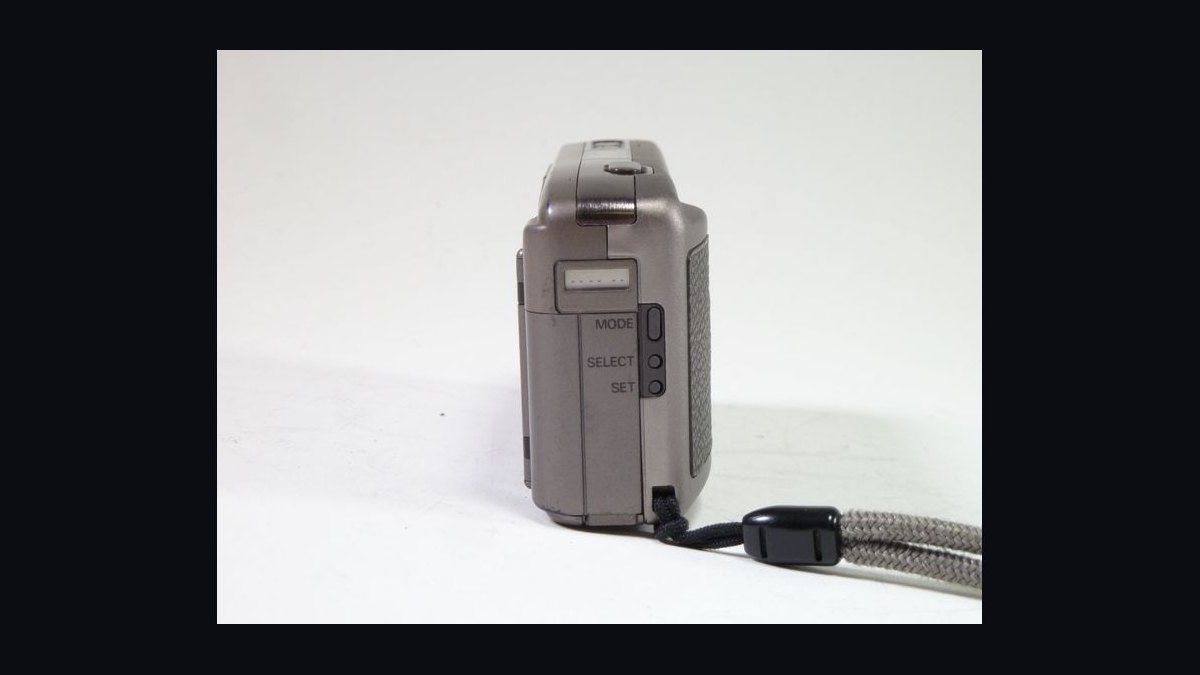 Top 10 Best-Selling Point-and-Shoot Cameras of the 1990s — figure 8