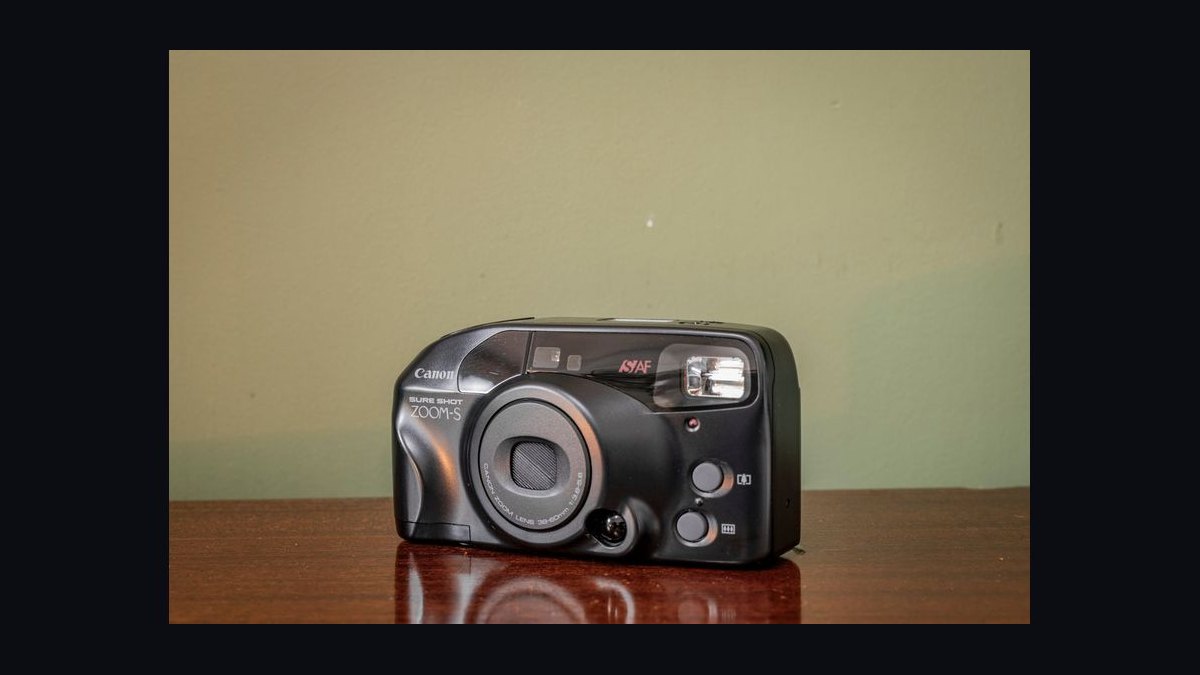 Top 10 Best-Selling Point-and-Shoot Cameras of the 1990s