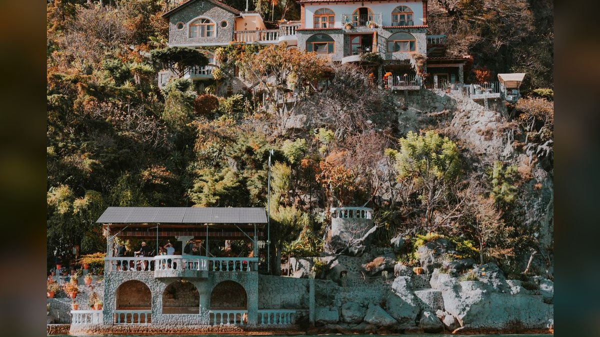 Top 10 Best Places to Buy a Vacation Home in 2027 — figure 1