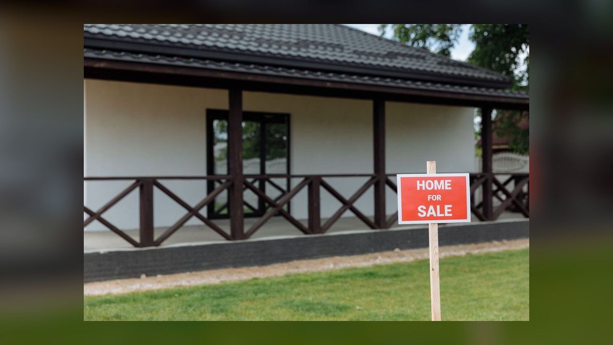 Top 10 Best Places to Buy a Beach House in 2027