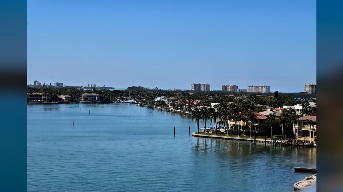 Top 10 Waterfront Communities in Florida — figure 2