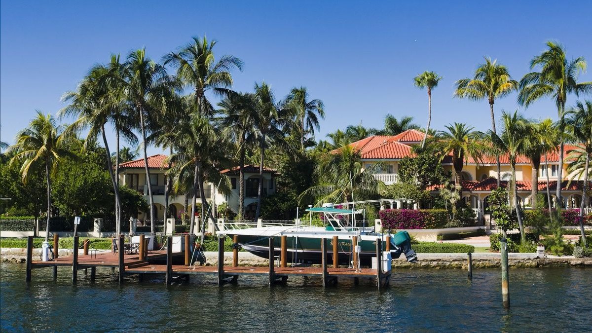 Top 10 Waterfront Communities in Florida