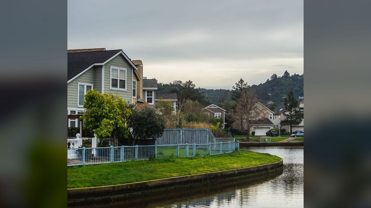 Top 10 Best Suburbs to Buy a Home Near Chicago
