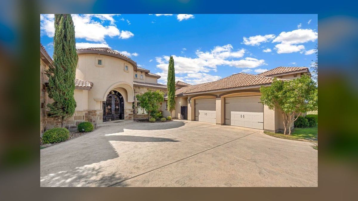 Top 10 Luxury Neighborhoods in Phoenix in 2027
