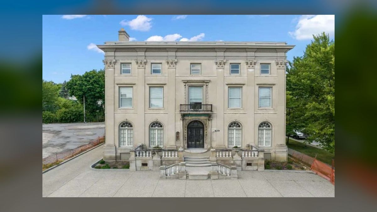Top 10 Luxury Neighborhoods in Detroit in 2027
