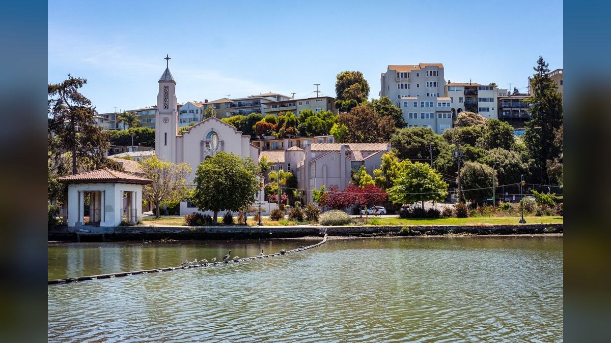 Top 10 Waterfront Communities in California — figure 3