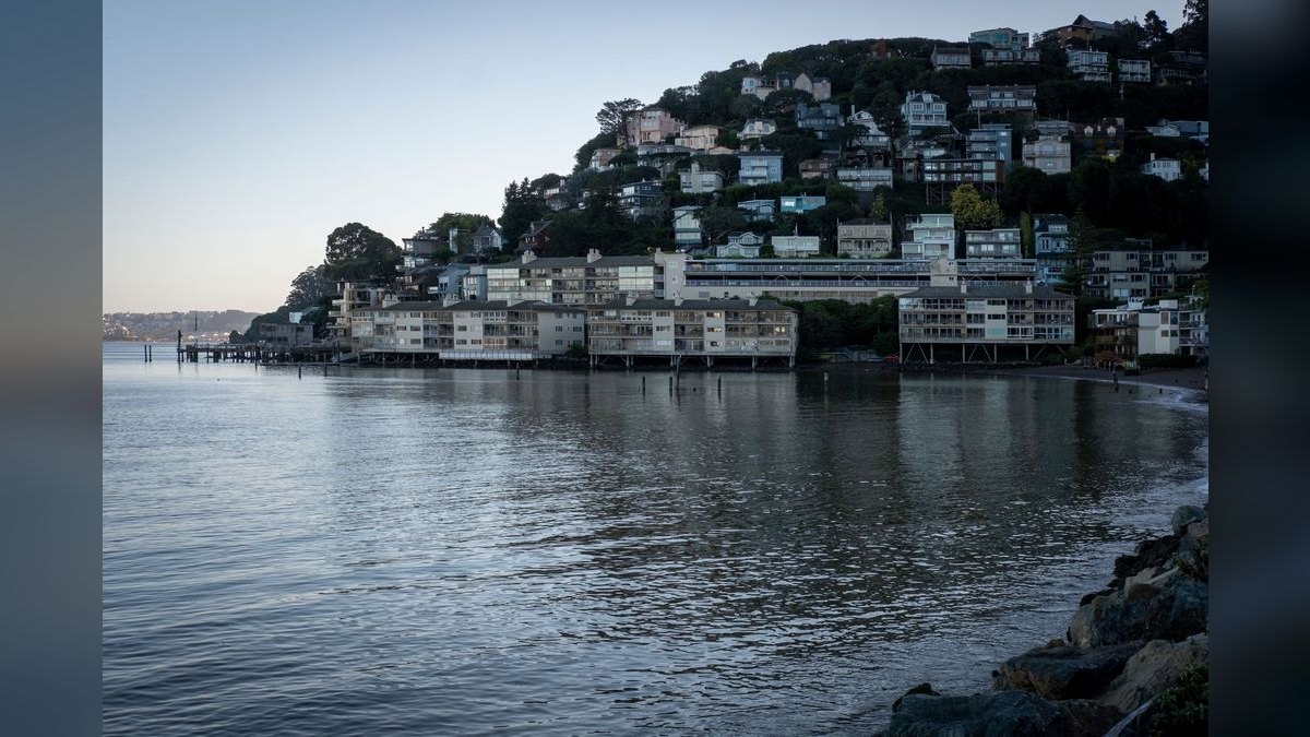 Top 10 Waterfront Communities in California — figure 6
