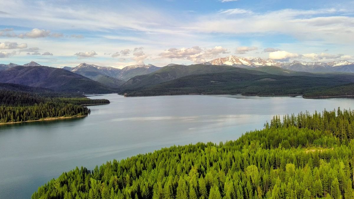 Top 10 Waterfront Communities in Montana — figure 2