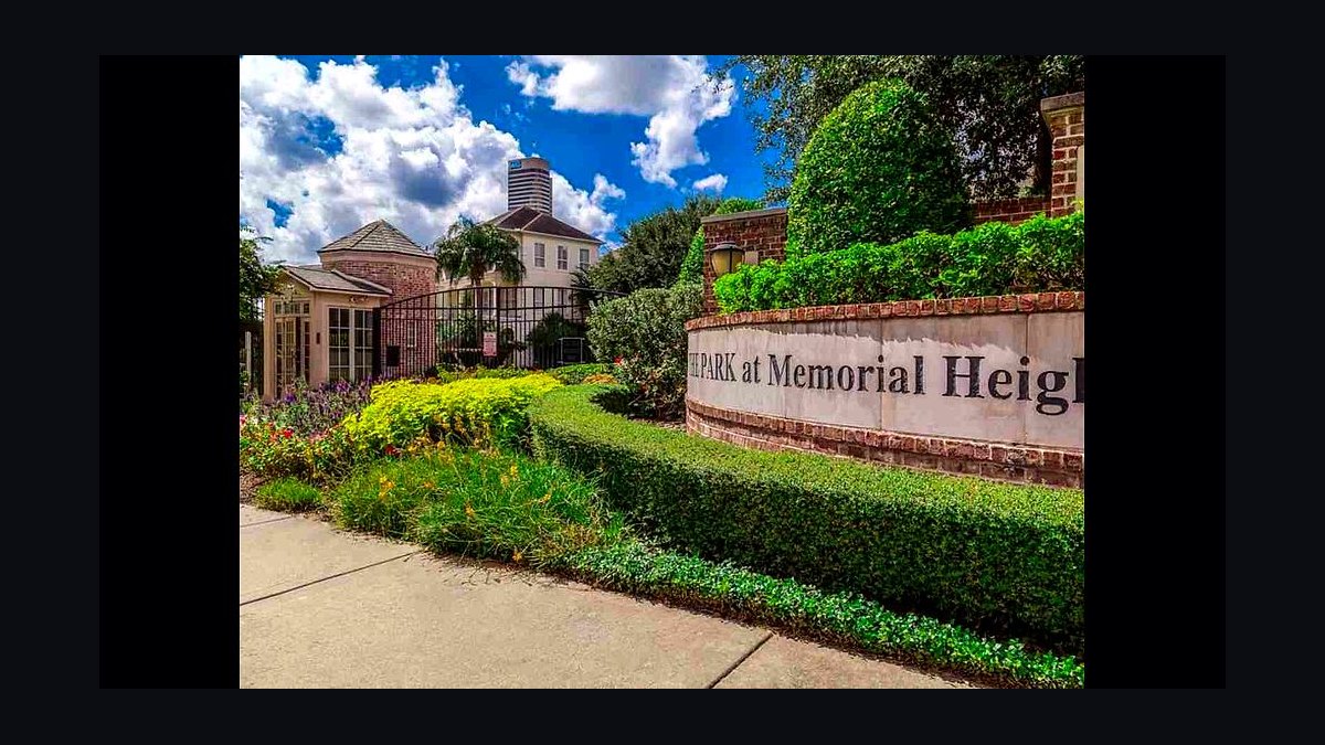 Top 10 Waterfront Estates in Houston in 2027 — figure 3