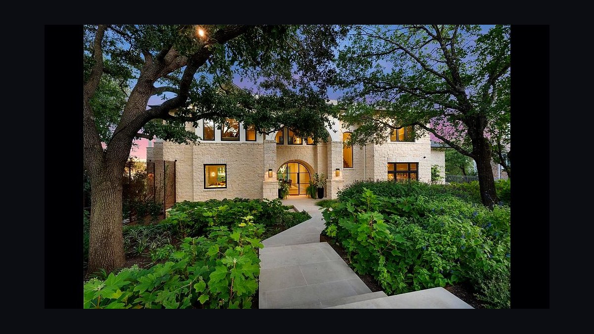 Top 10 55-Plus Communities in Austin in 2027 — figure 1