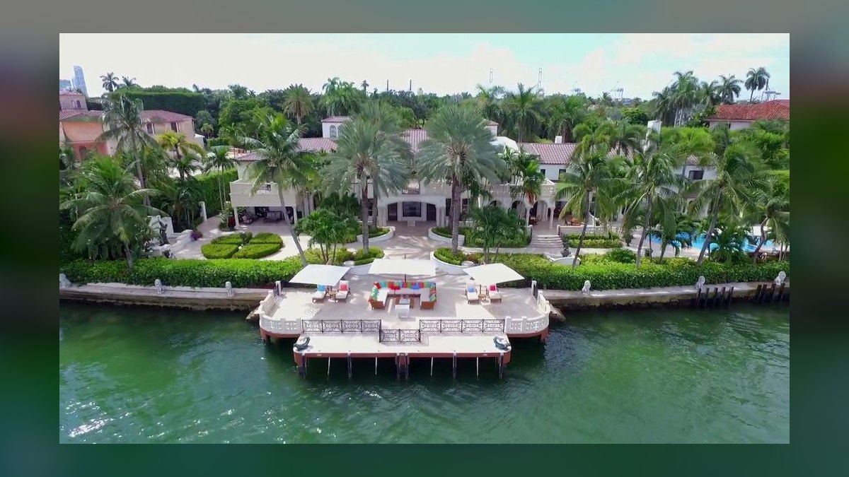 Top 10 Waterfront Estates in Florida vs. Top 10 Waterfront Estates in California in 2027 — figure 6
