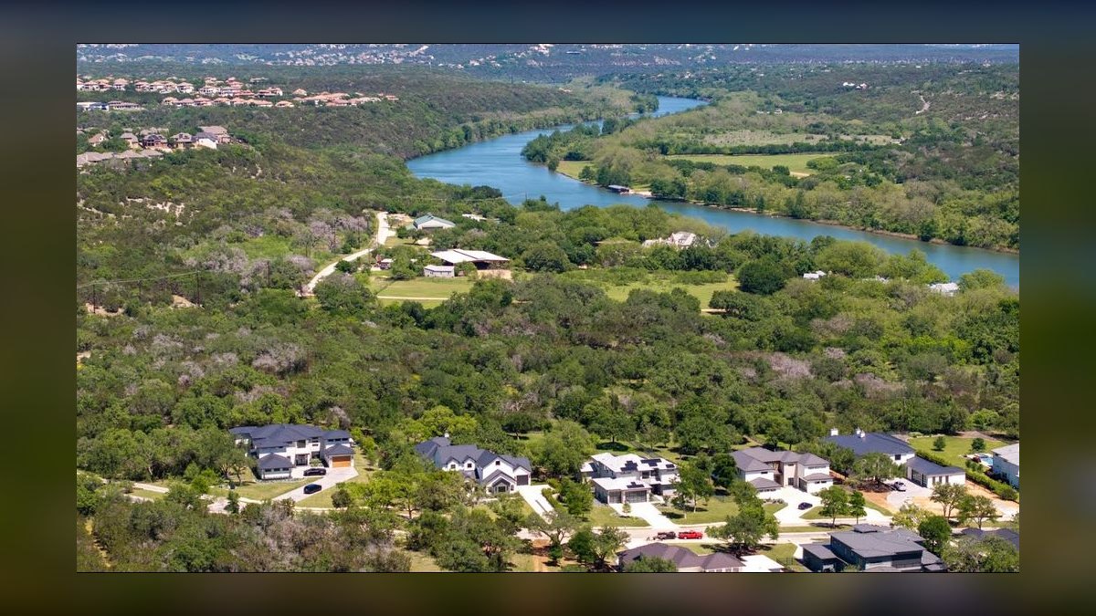 Top 10 Waterfront Estates vs. Lake Communities in 2027 — figure 2