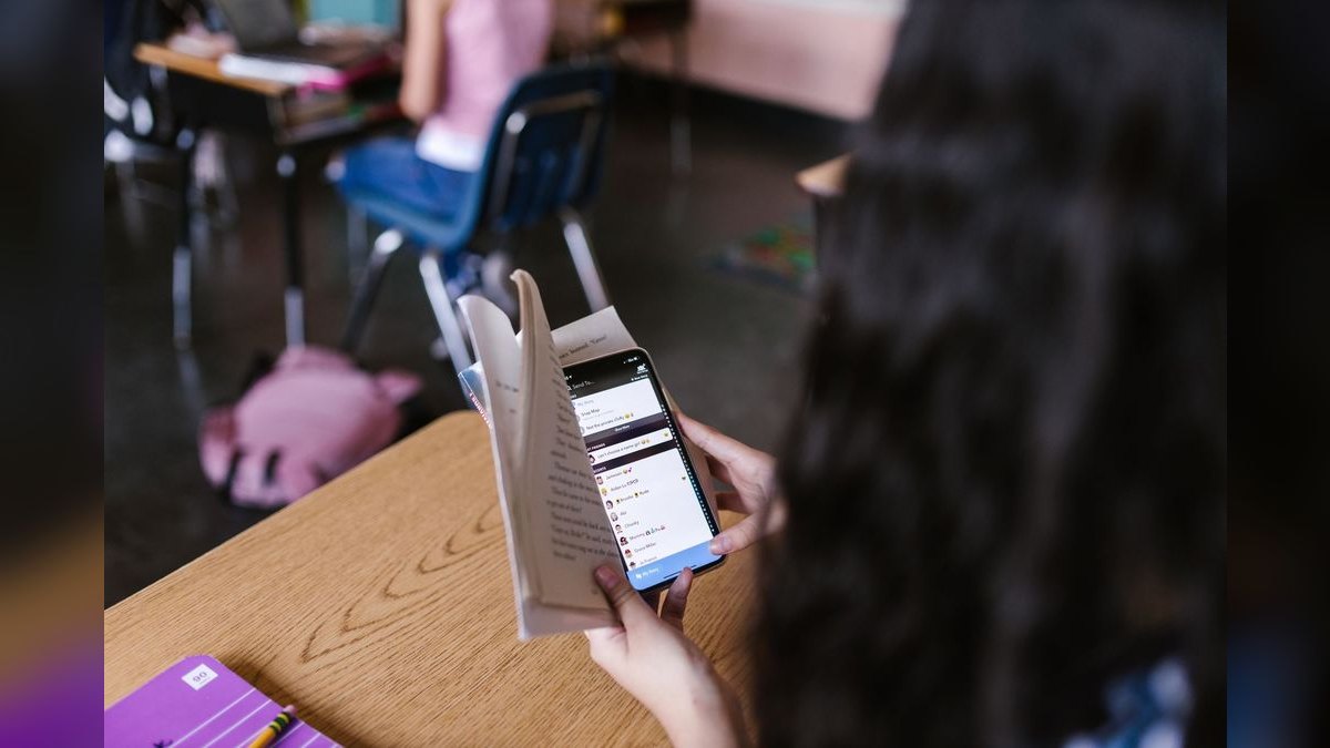 How do you ensure student data privacy when using third-party classroom software?