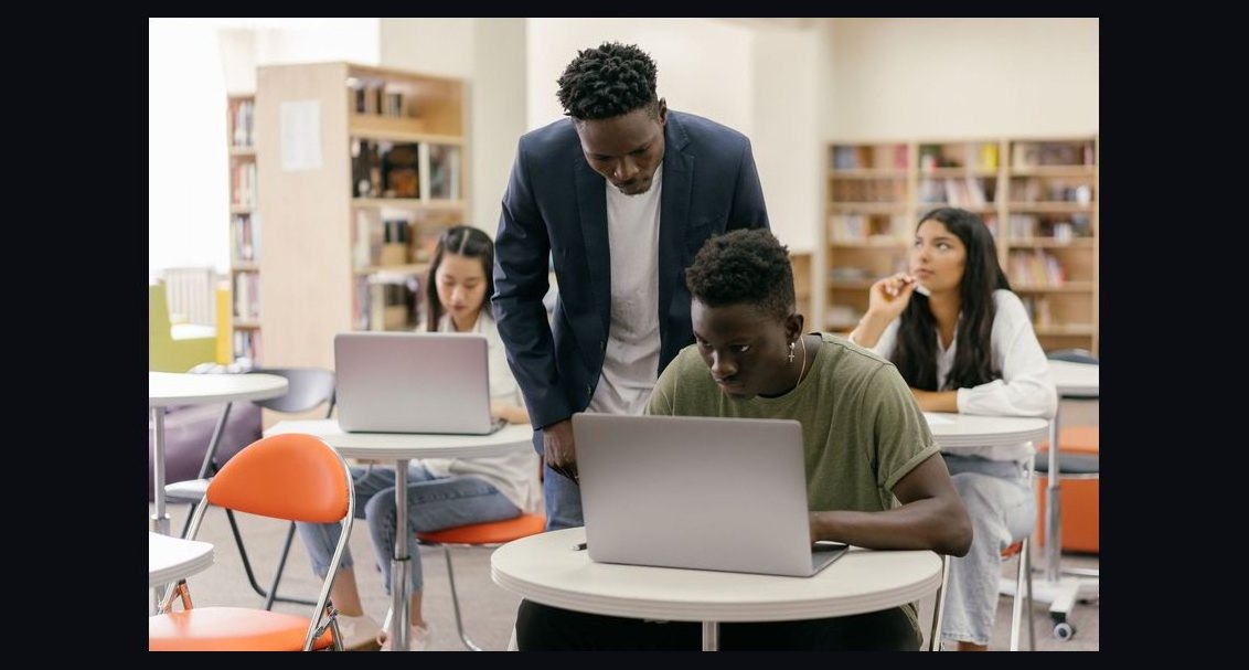 How much E-rate discount can a district actually receive on internet costs for a 1:1 device program in 2027?
