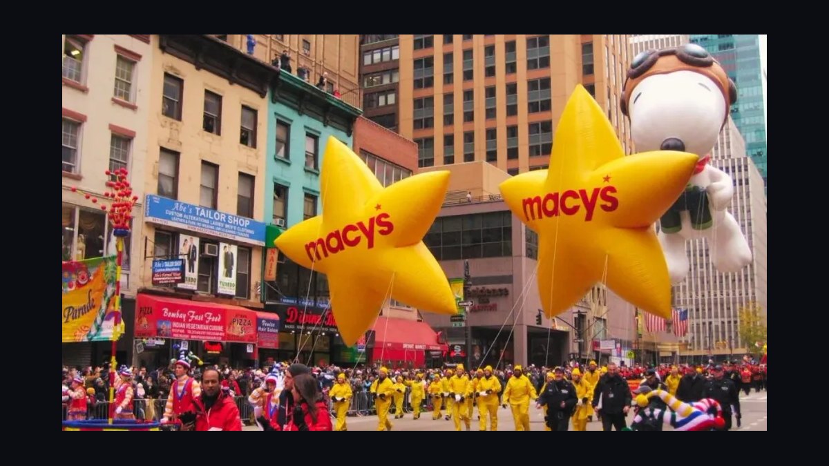 The 10 Best Holiday Parades in the United States to See in 2027