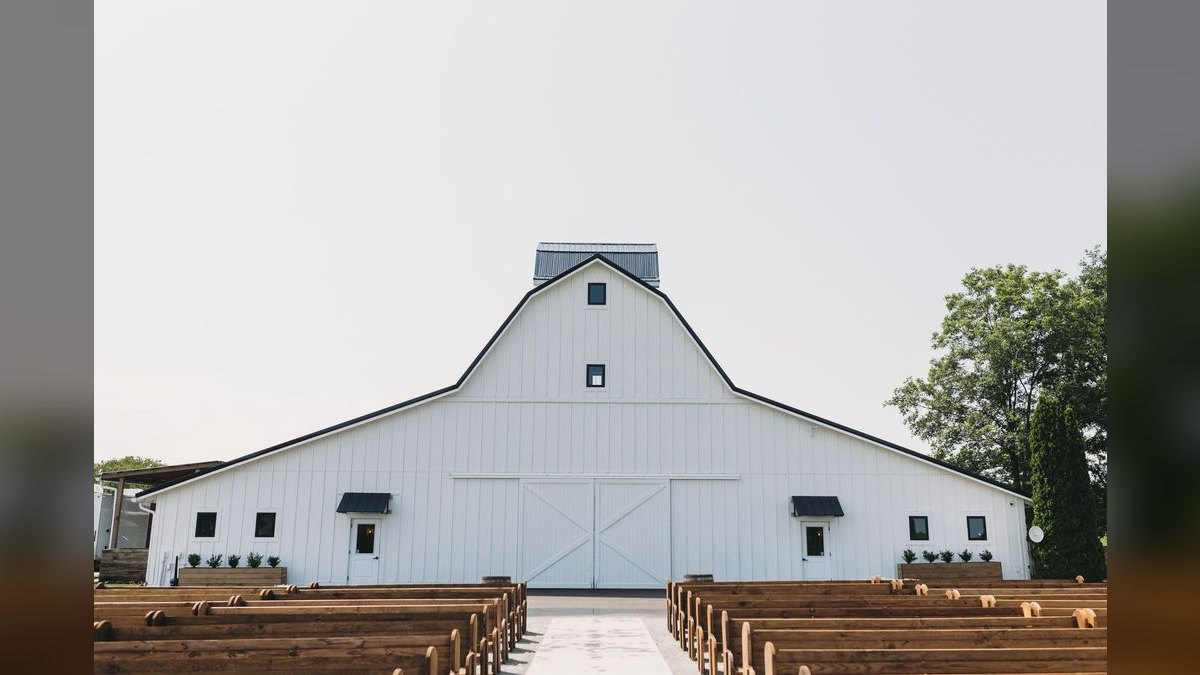 The 10 Best Barn Wedding Venues in the United States in 2027