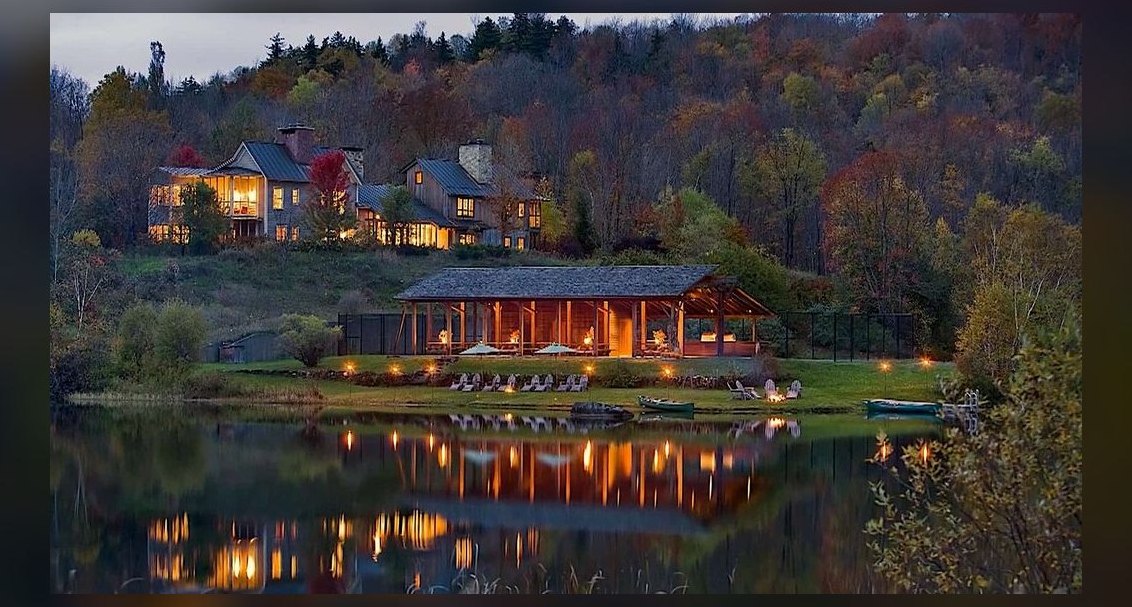 Top 10 Anniversary Celebration Getaways in the US in 2027